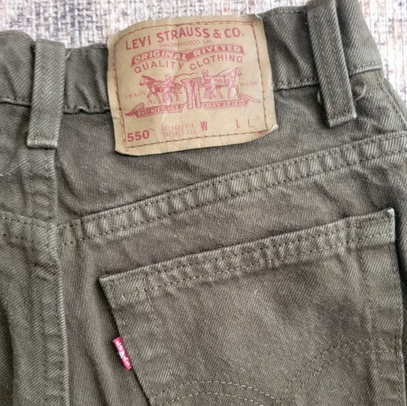 Vintage Levi's 550 | Size 24 - Picture 12 of 12